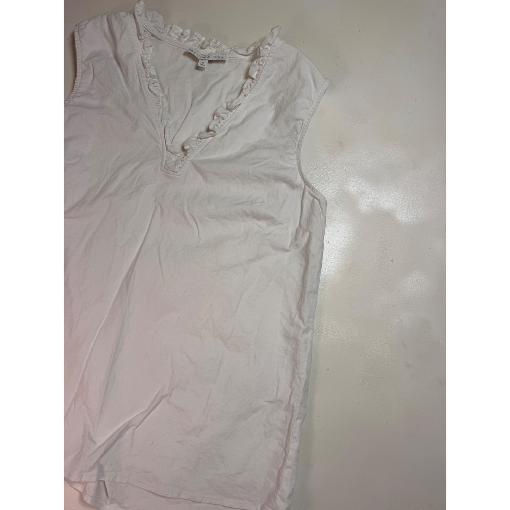 Preston & York Sleeveless Top Women Size 8 White Excellent Ruffled V-Neck Linen - Picture 2 of 8